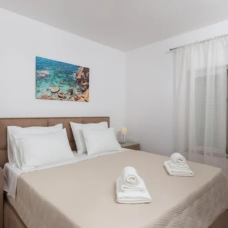 Διαμέρισμα Pavlovic - Three Bedroom With Balcony And Partial Sea View